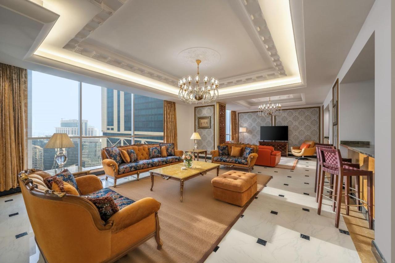 Dusit Hotel & Suites - الدوحة المظهر الخارجي الصورة A suite at the hotel